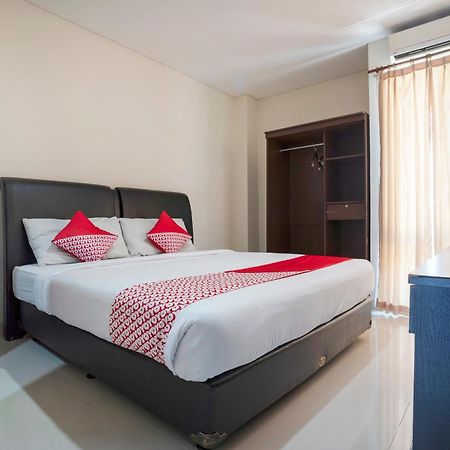 Oyo 482 Anika Guest House Kuta Lombok Esterno foto