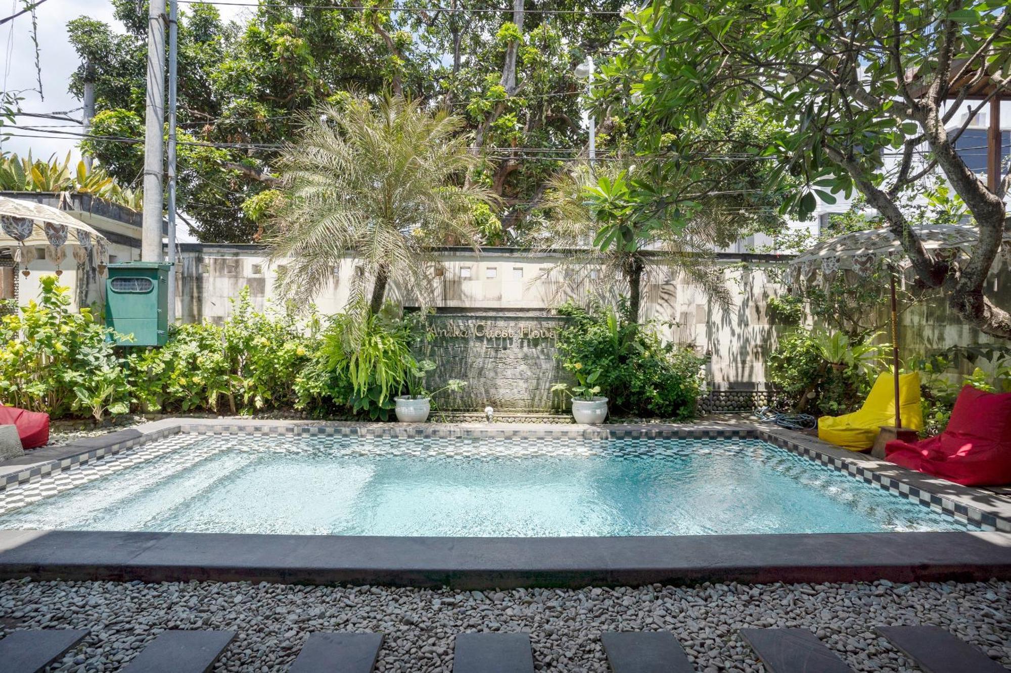 Oyo 482 Anika Guest House Kuta Lombok Esterno foto