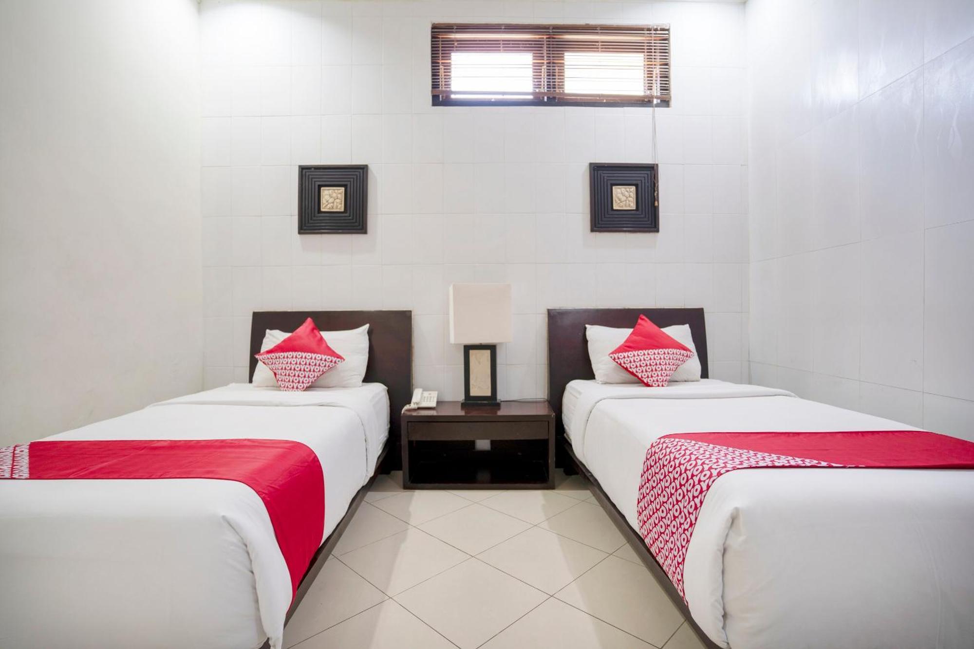 Oyo 482 Anika Guest House Kuta Lombok Esterno foto