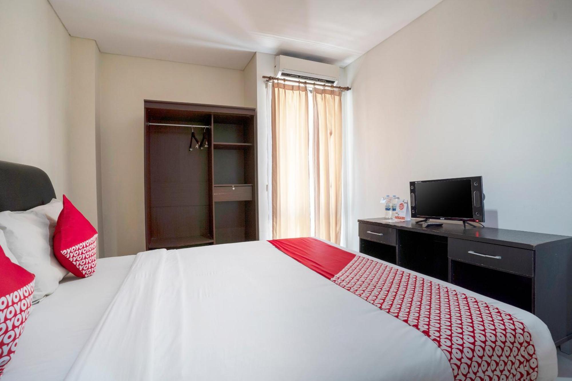 Oyo 482 Anika Guest House Kuta Lombok Esterno foto