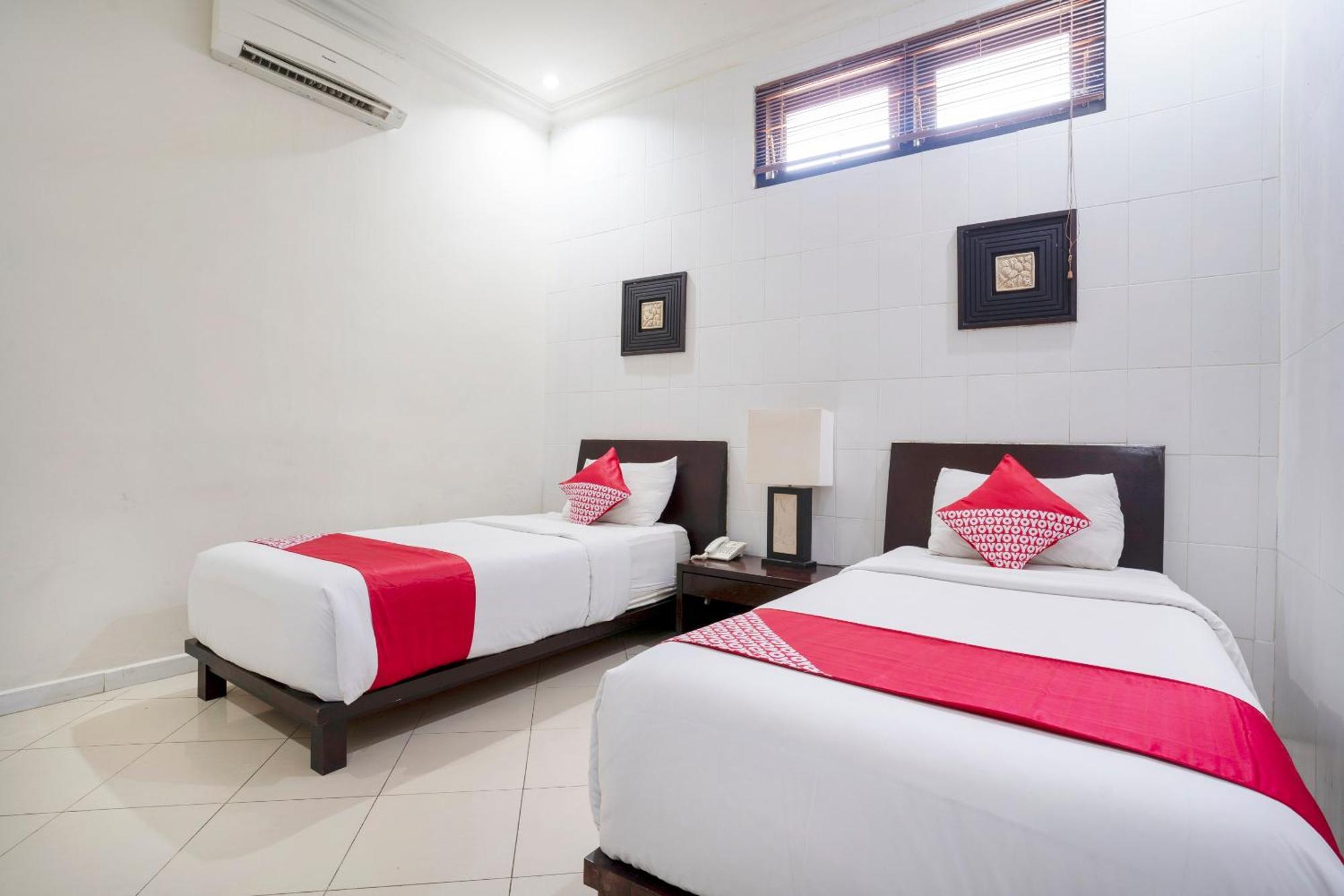 Oyo 482 Anika Guest House Kuta Lombok Esterno foto